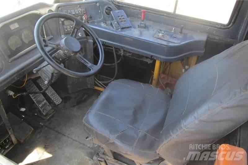 Bell B20C Tovornjaki cisterne