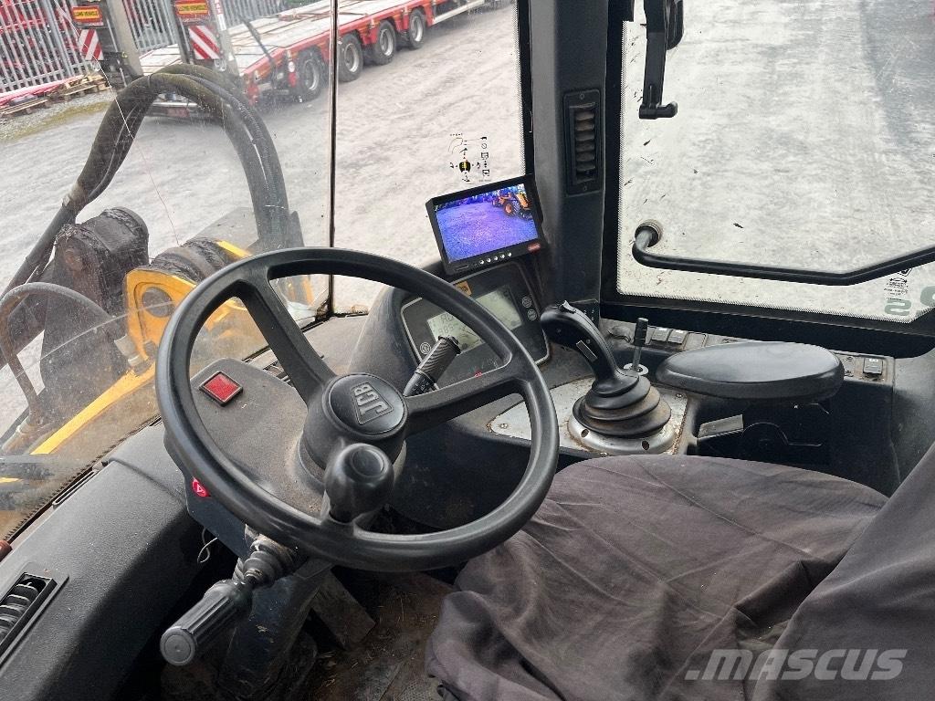 JCB 412 S Agri Kolesni nakladalci