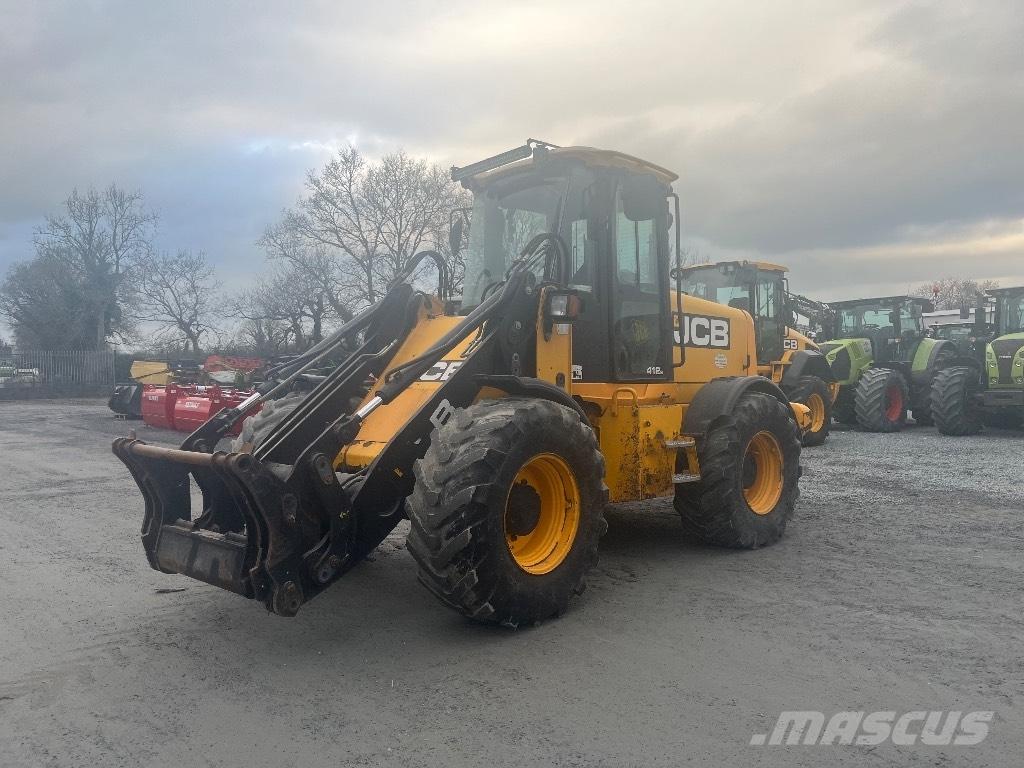 JCB 412 S Agri Kolesni nakladalci