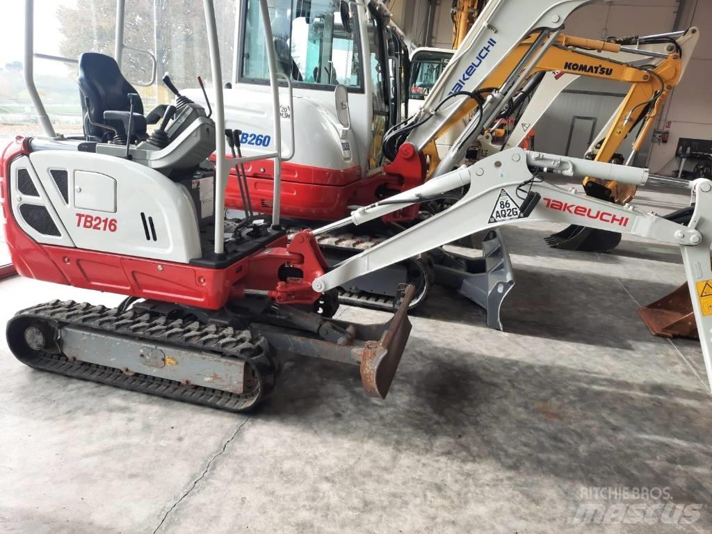 Takeuchi TB216 Mini bagri <7t