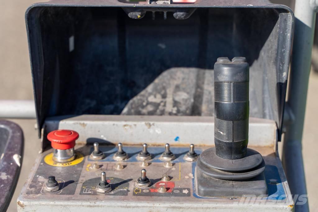 Manitou AETJ 150 Zglobne dvižne ploščadi