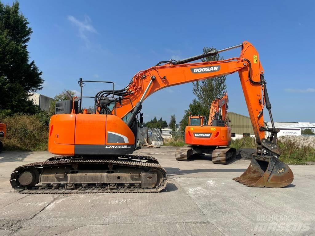 Doosan DX 235 LCR-5 Bagri goseničarji