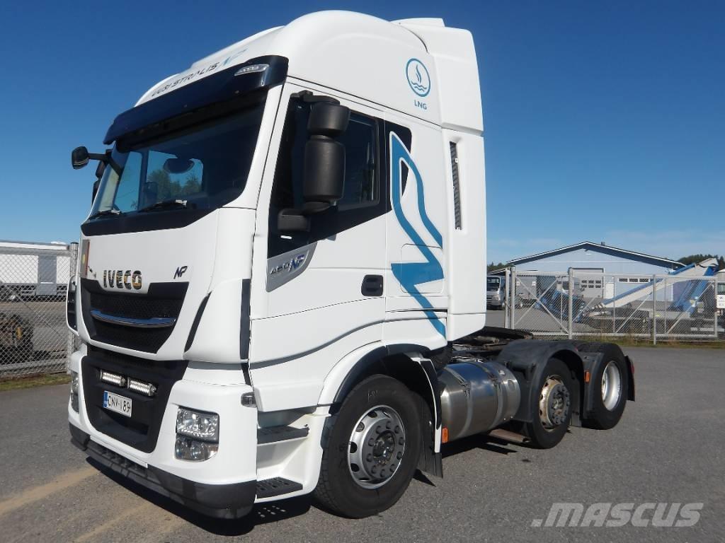 Iveco AS 440STX LNG Vlačilci