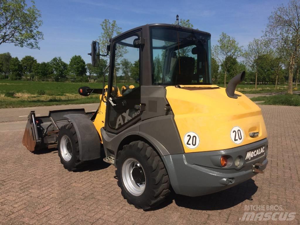 Mecalac AX 850 Kolesni nakladalci