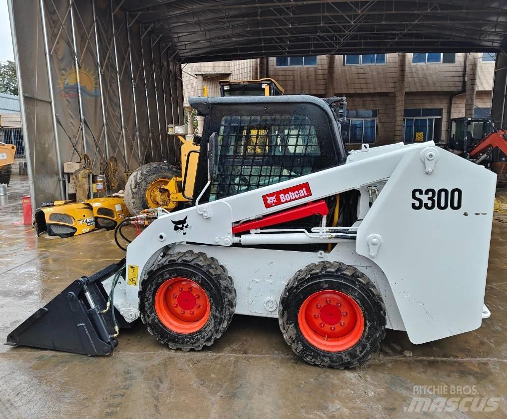 Bobcat S 300 Skid steer mini nakladalci