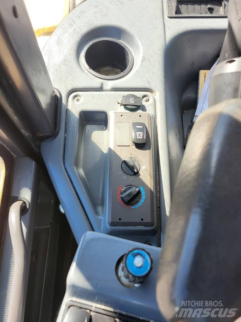 Volvo L 30 G Kolesni nakladalci