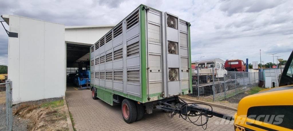 Finkl VA18 Prikolice za prevoz živine