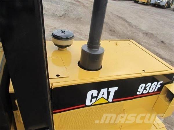 CAT 936 F Kolesni nakladalci