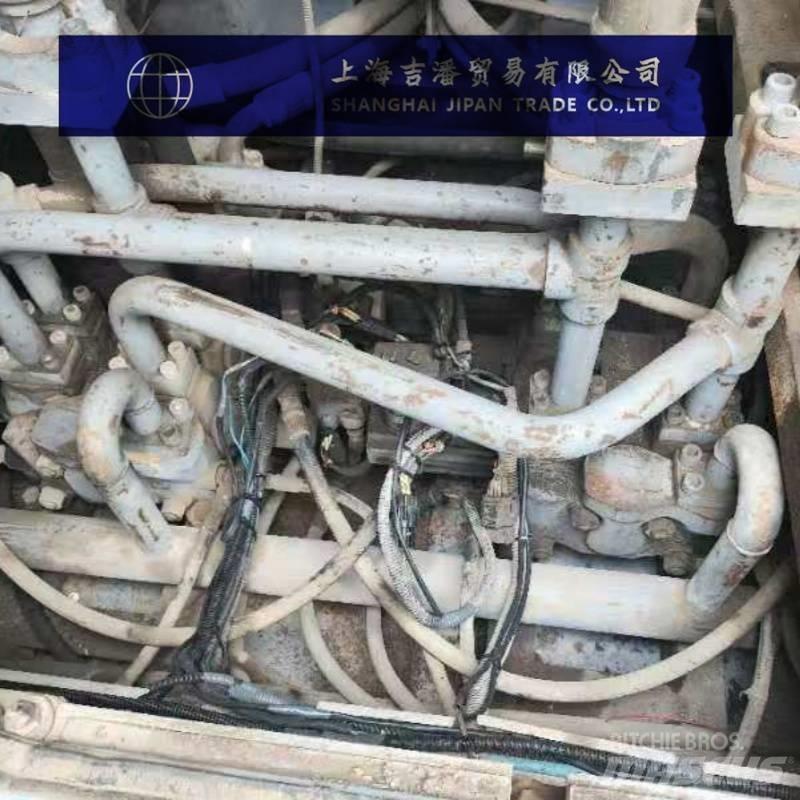 Kobelco 7080 Dvigala na gosenicah