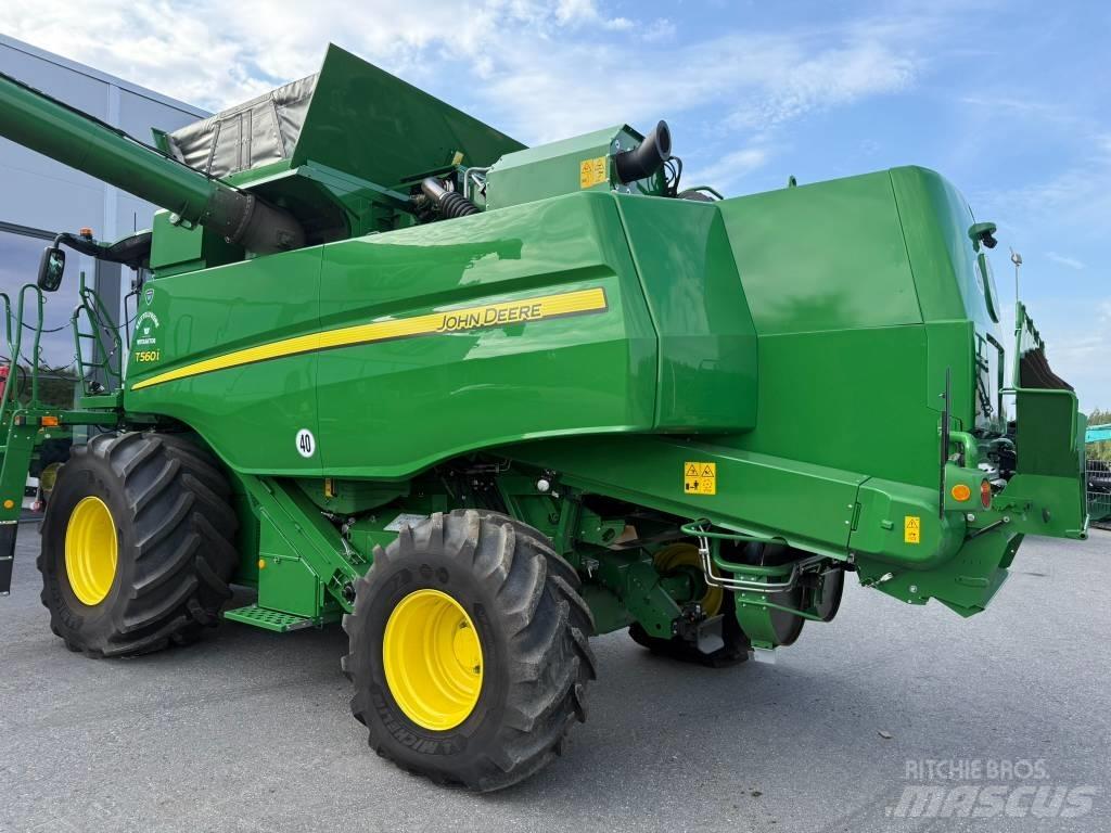John Deere T 560 i Kombajni