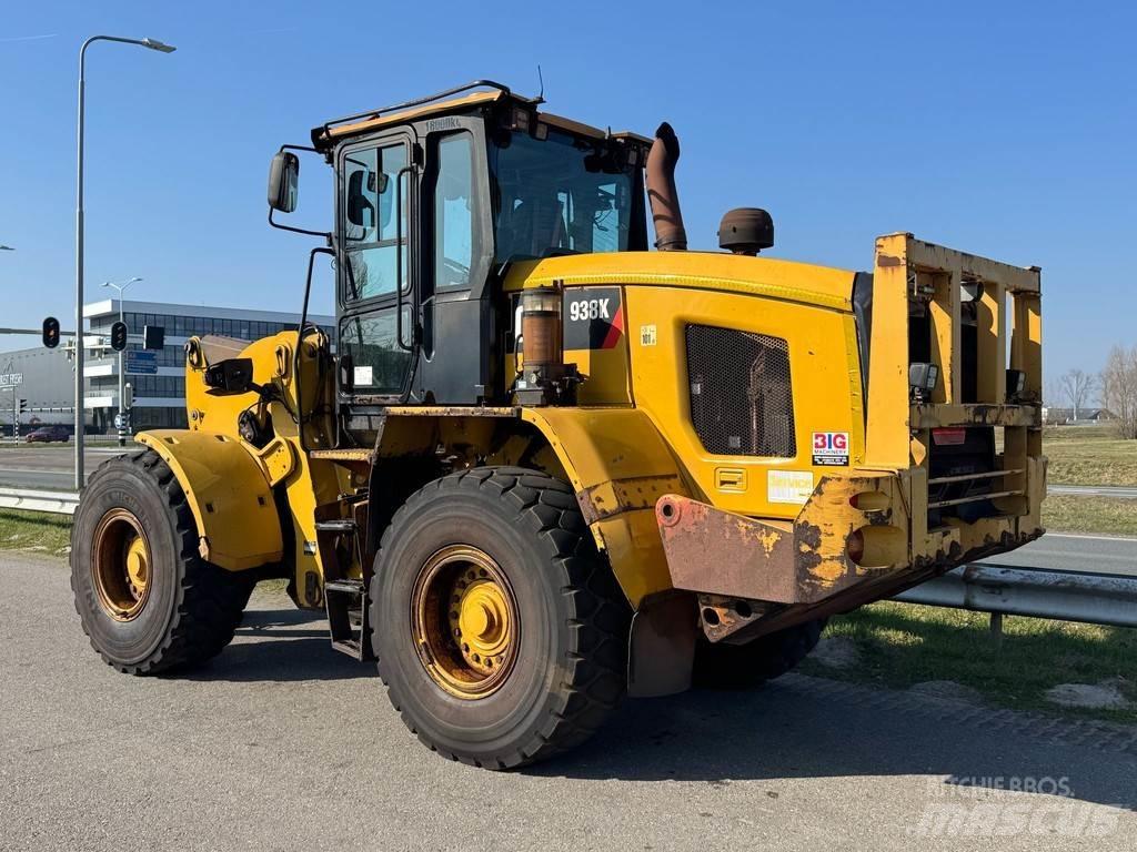 CAT 938K Kolesni nakladalci