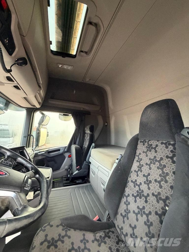 Scania R 450 LA6x2NB Vlačilci