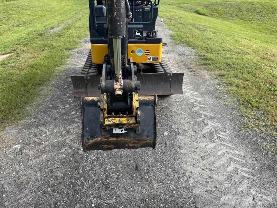 John Deere 17 G Mini bagri <7t