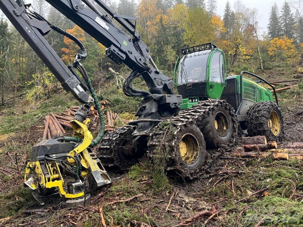 John Deere 1270 E Harvesterji