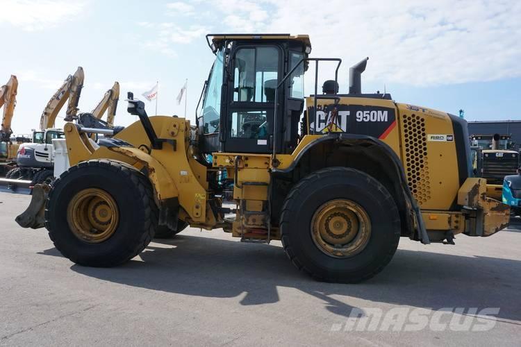 CAT 950M Kolesni nakladalci