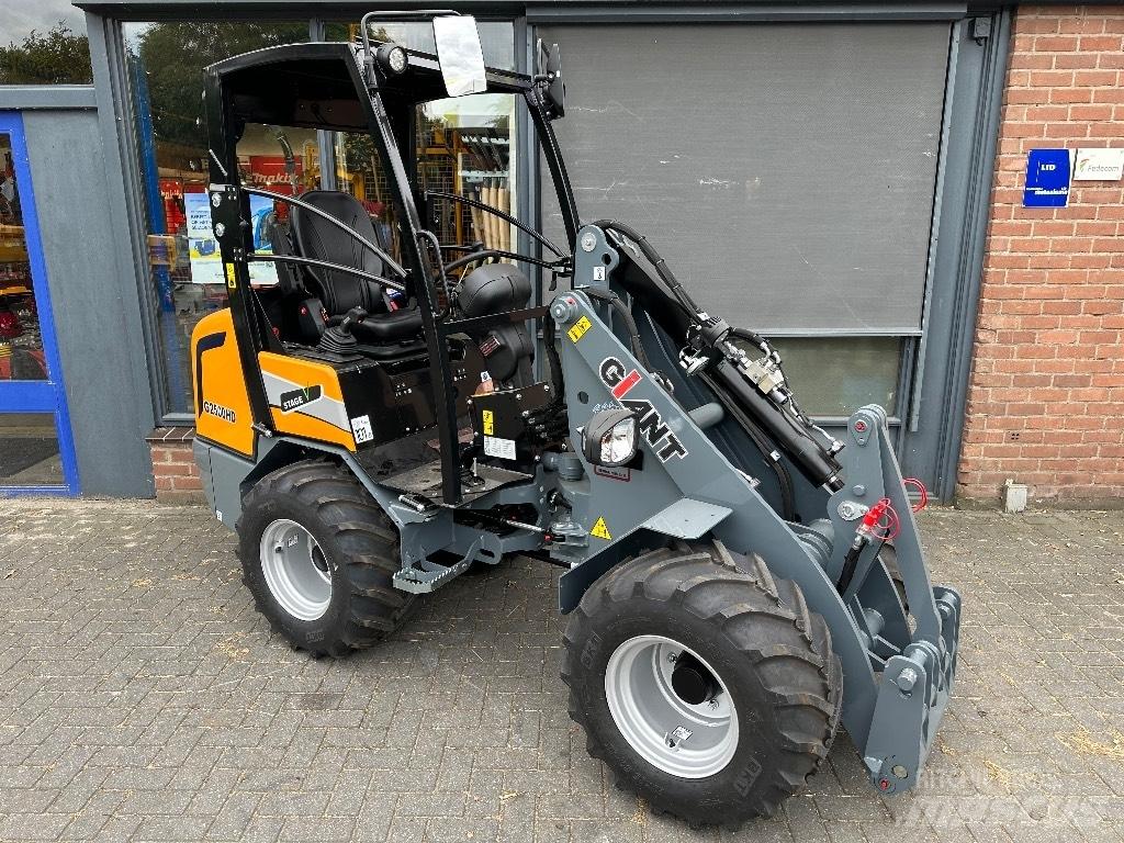 GiANT G2500HD Večnamenski nakladalci