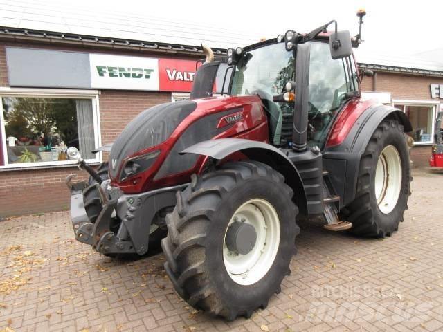 Valtra T154 VERSU Traktorji