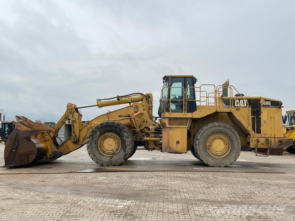 CAT 988G Kolesni nakladalci