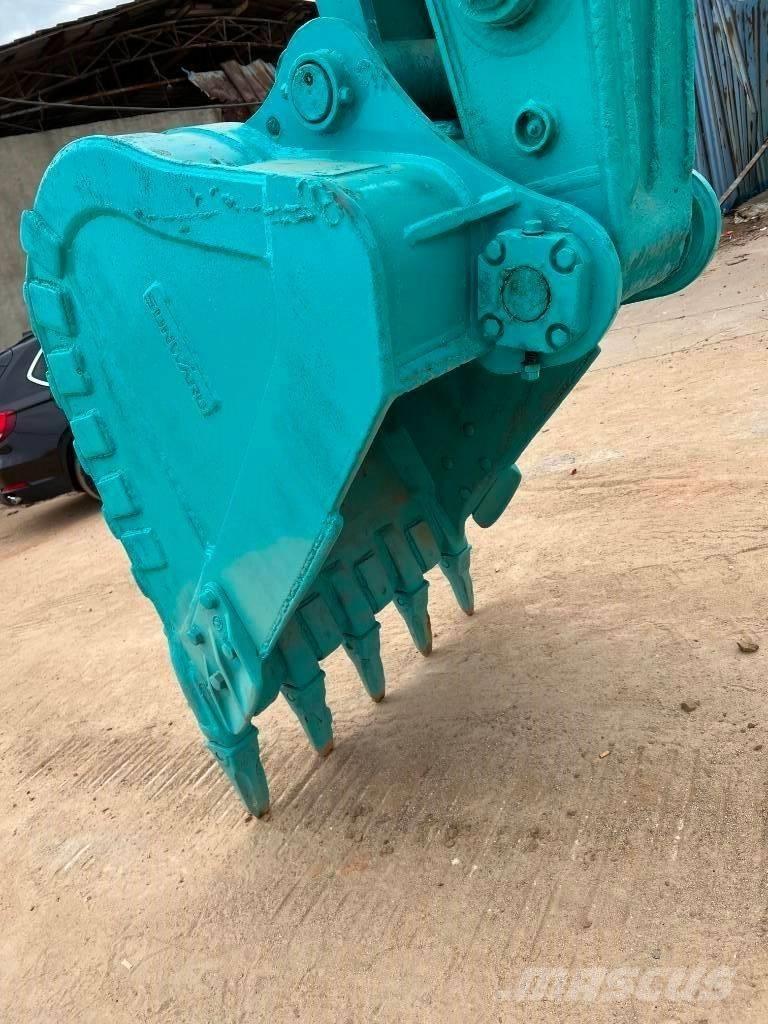 Kobelco SK 200-8 Bagri goseničarji