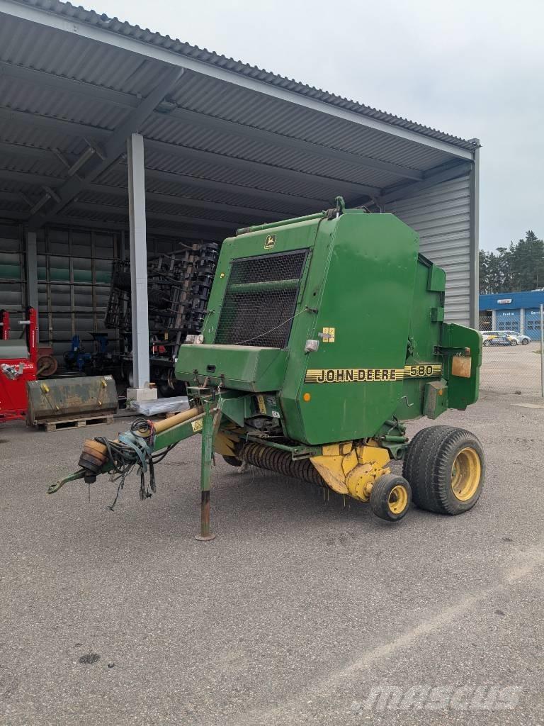 John Deere 580 Balirke (okrogle bale)
