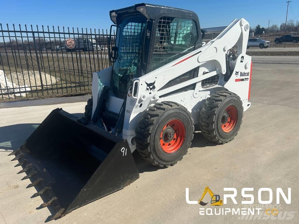 Bobcat S740 Skid steer mini nakladalci