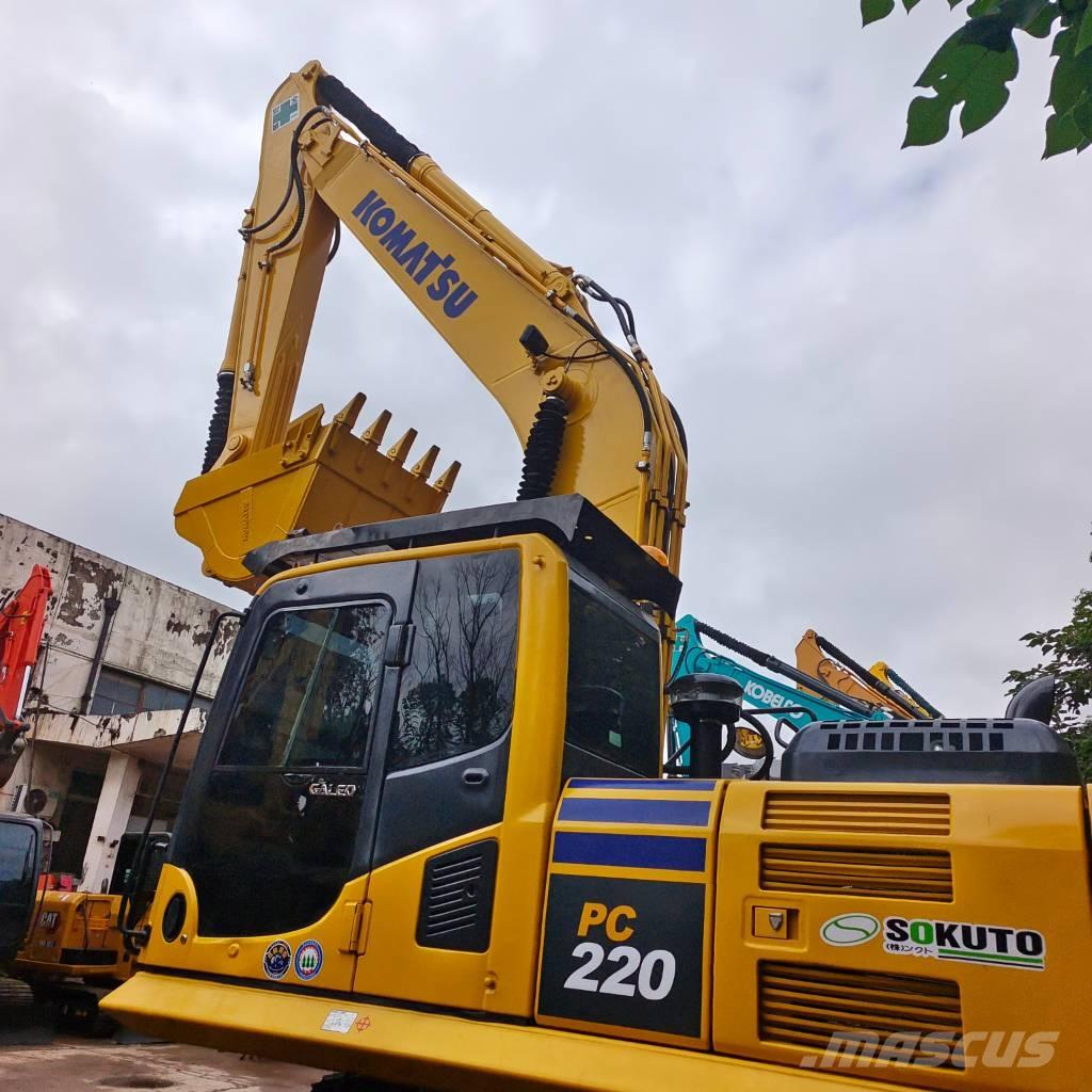 Komatsu PC 220-8 Bagri goseničarji