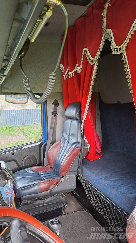 Volvo NH 12 Vlačilci