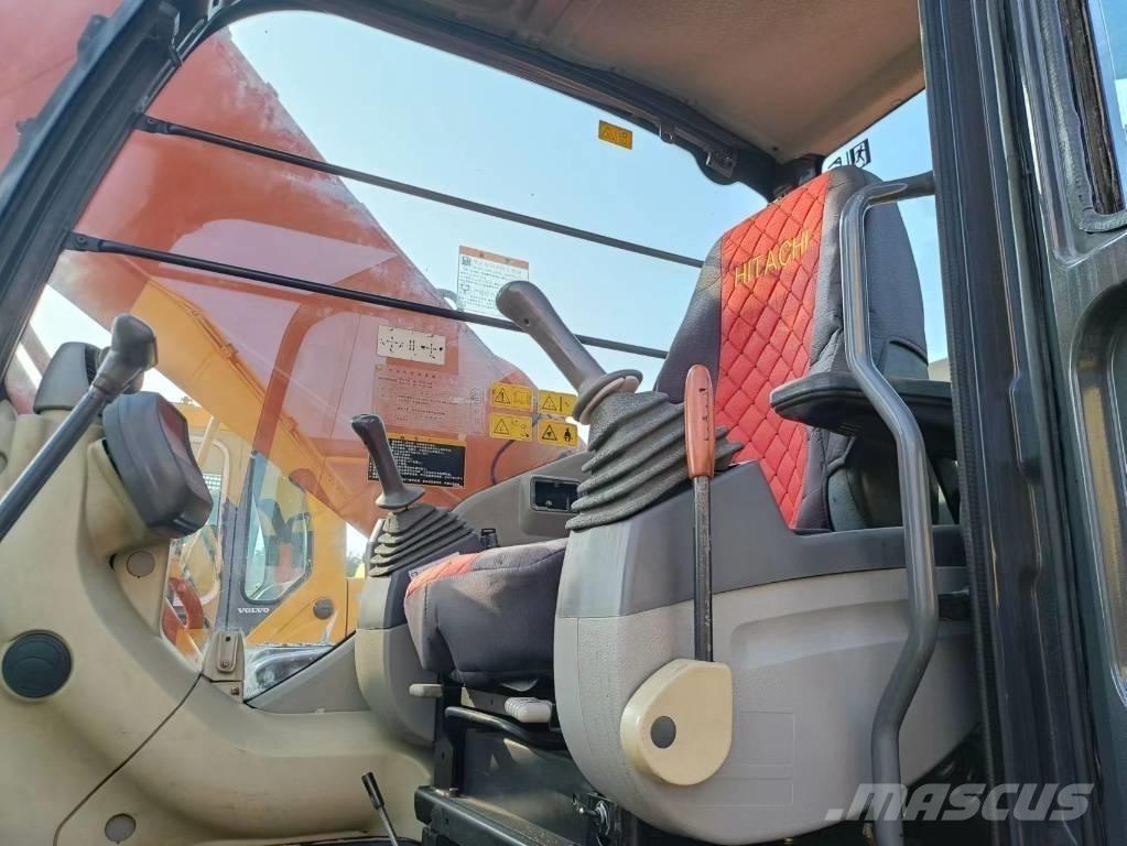 Hitachi ZX 250 LC Bagri goseničarji