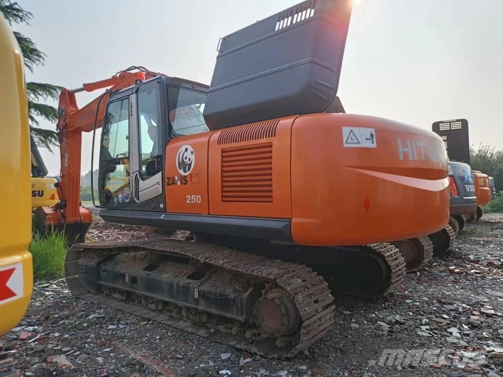 Hitachi ZX 250 LC Bagri goseničarji