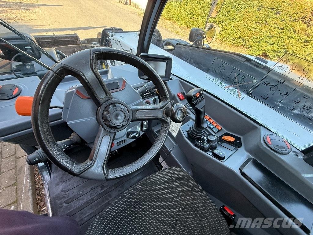 Bobcat TL 43.80 HF Kmetijski teleskopski nakladalci