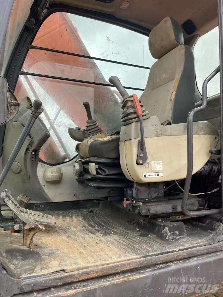 Hitachi ZX 200 Amfibijski bagri