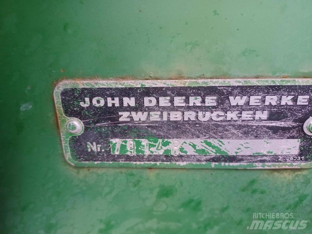 John Deere 1000 Kultivatorji