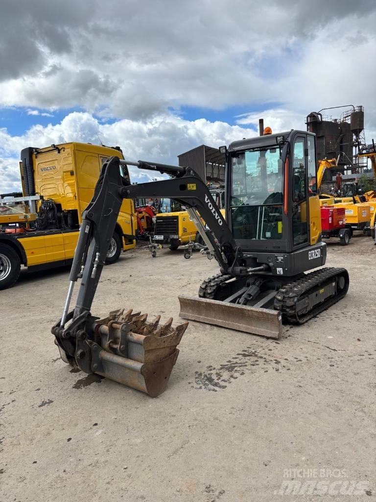 Volvo ECR 25 D Mini bagri <7t