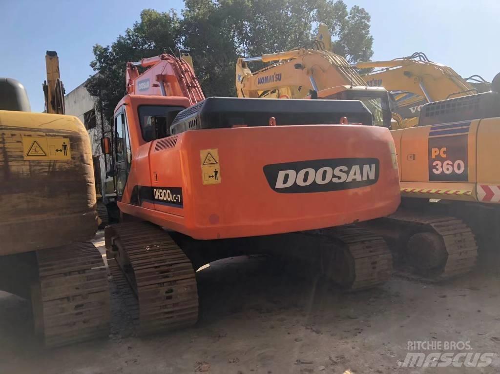 Doosan 225 LC Bagri goseničarji