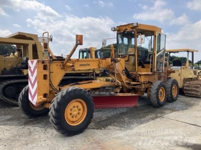 Komatsu GD 405 A-2 Grederji