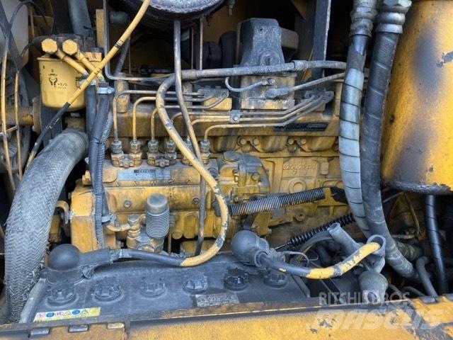 Komatsu GD 405 A-2 Grederji