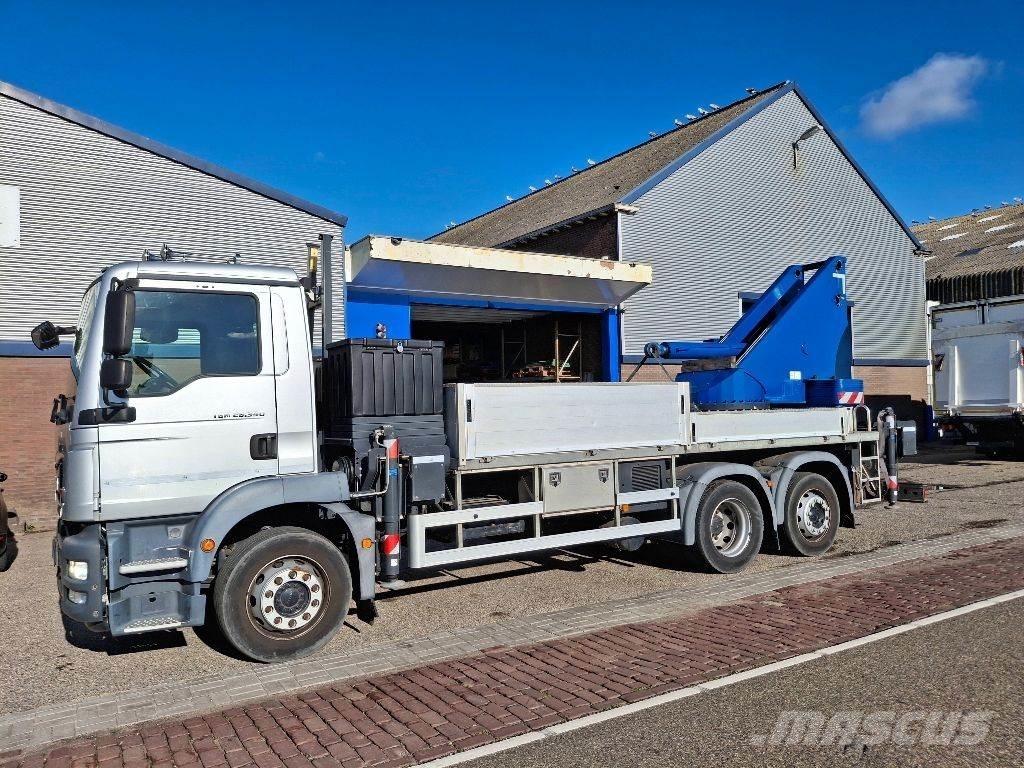 MAN TGM 26.340 6x2 Tovornjaki zabojniki