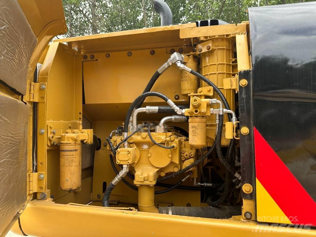 CAT 320D Bagri goseničarji