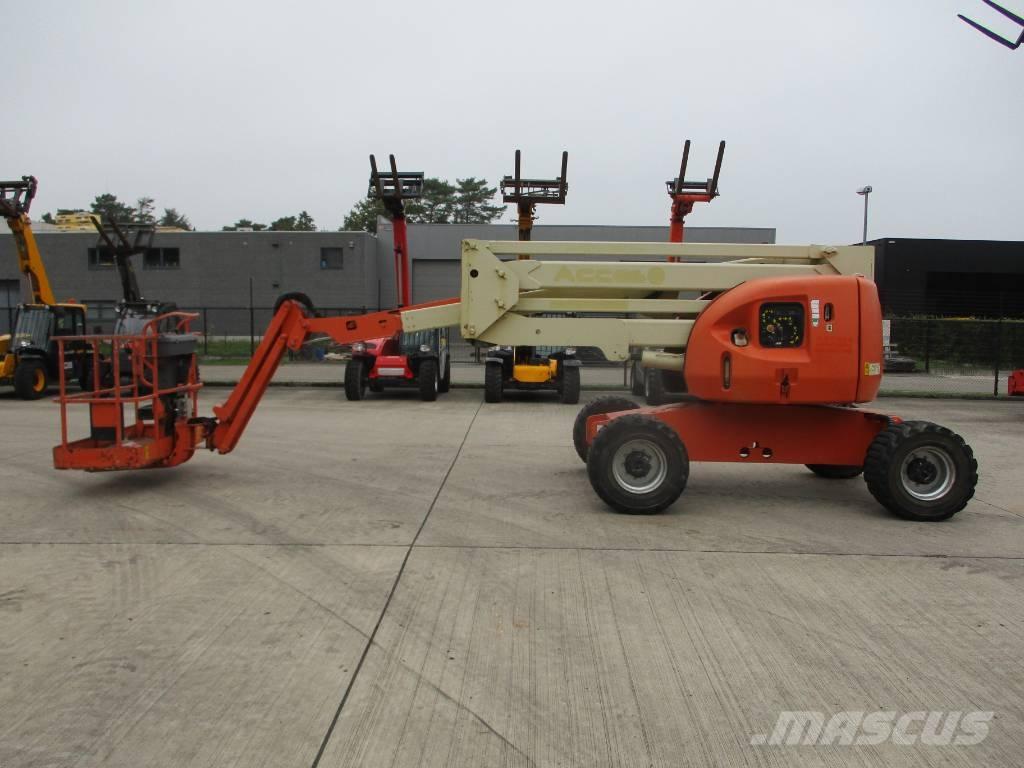 JLG 510 AJ  (557) Zglobne samohodne dvižne ploščadi