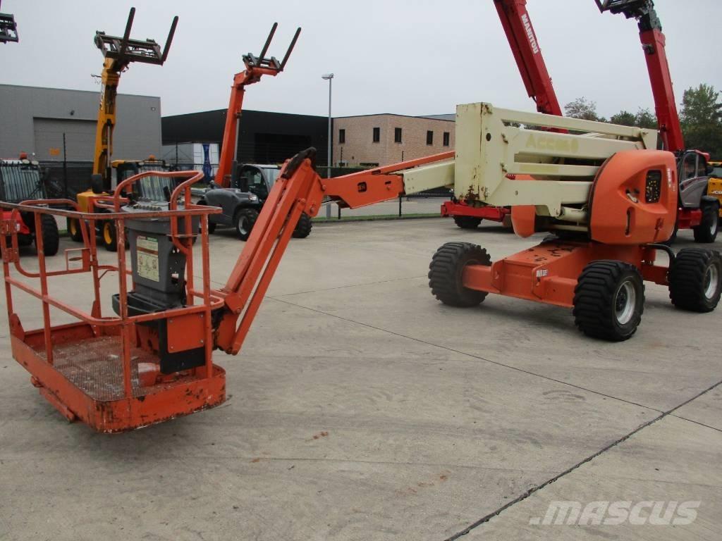 JLG 510 AJ  (557) Zglobne samohodne dvižne ploščadi