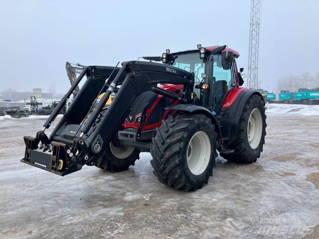 Valtra N174D Traktorji