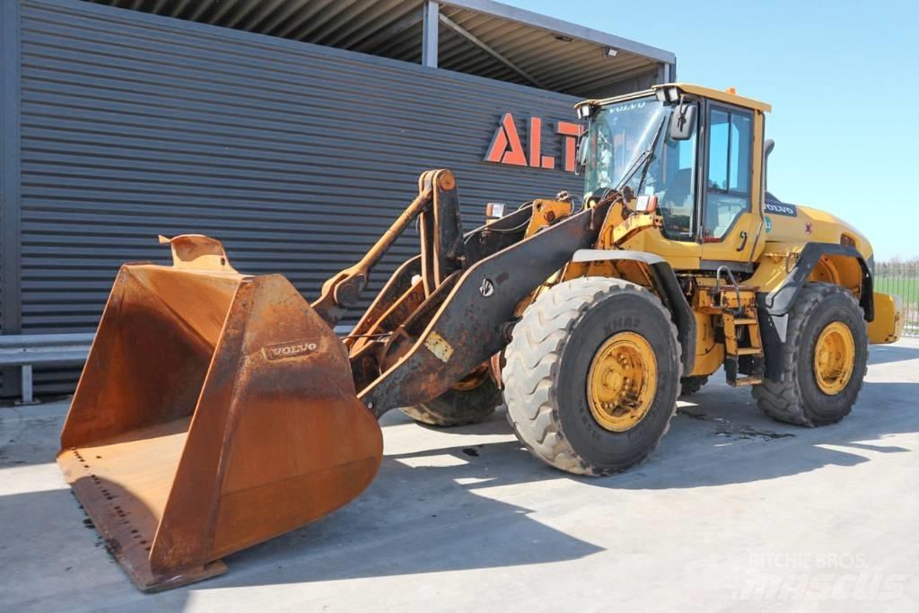 Volvo L120G Kolesni nakladalci
