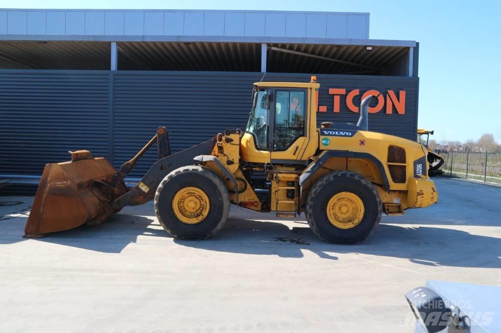 Volvo L120G Kolesni nakladalci