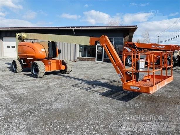 JLG 800 AJ Zglobne dvižne ploščadi