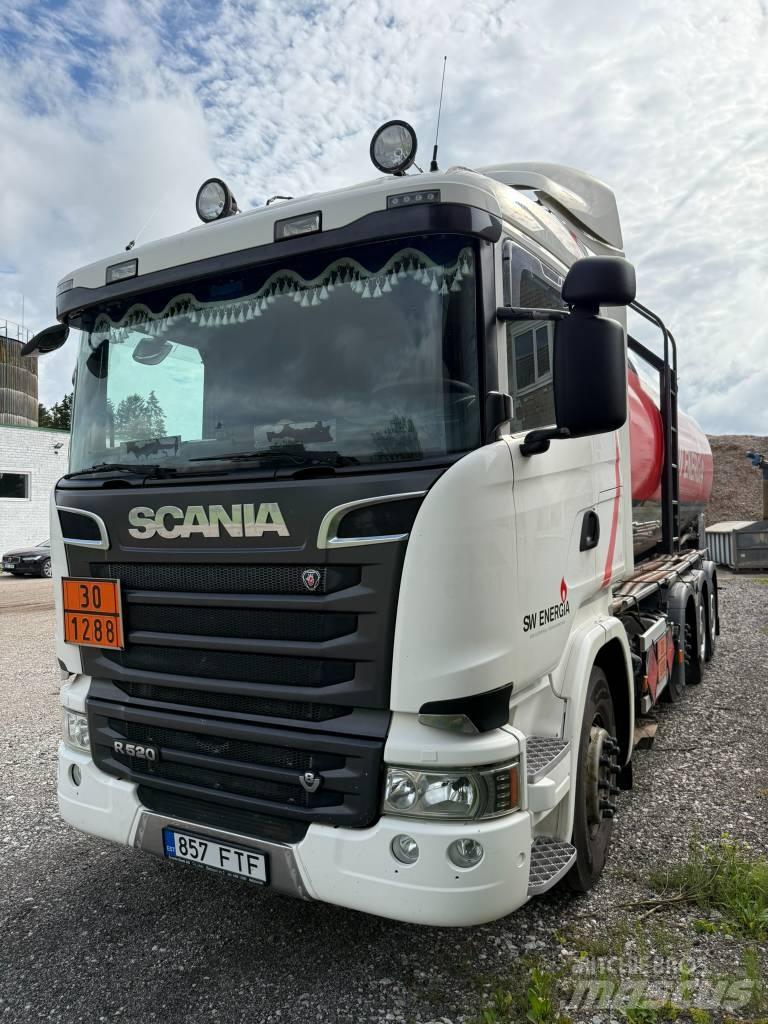 Scania R 520 Tovornjaki cisterne