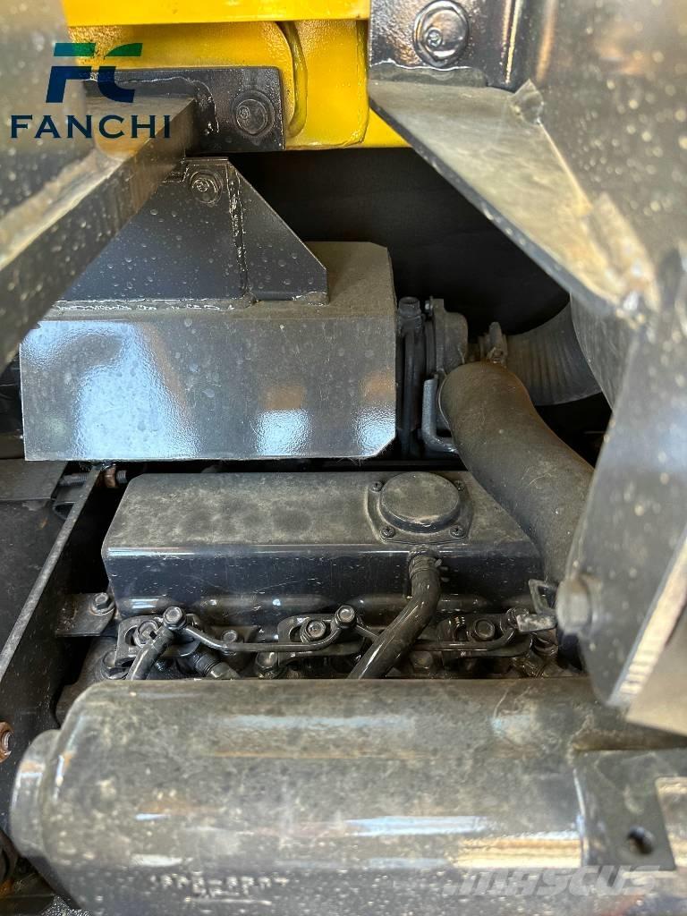 Komatsu PC 56-7 Bagri goseničarji