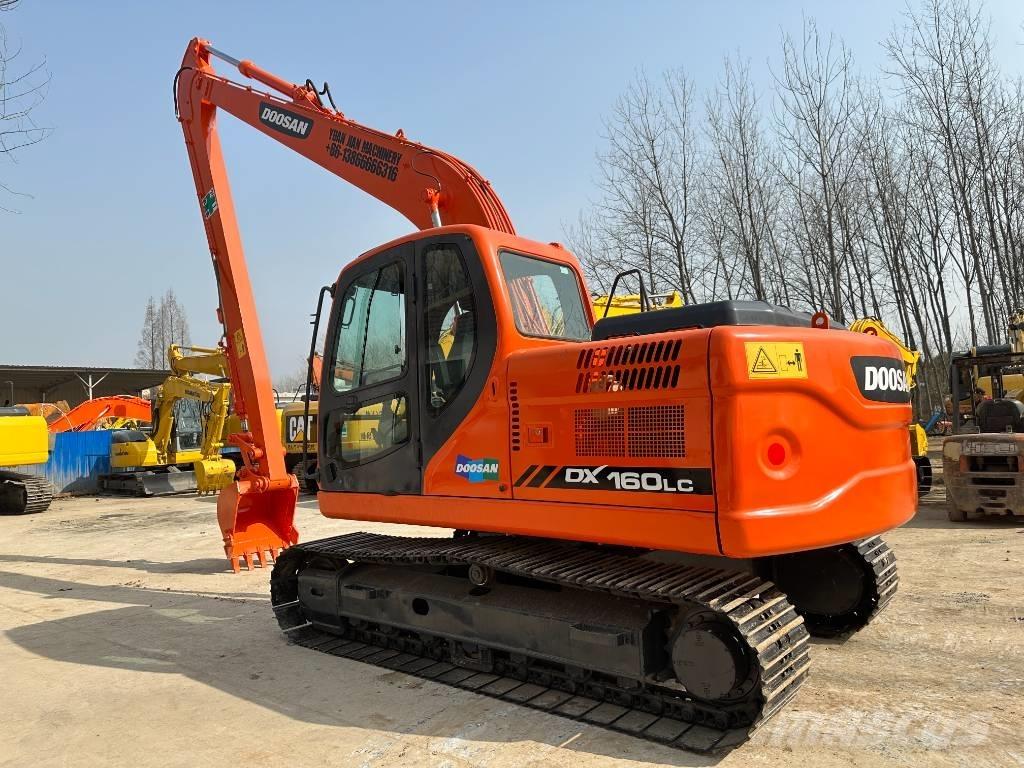 Doosan DX160LC Bagri goseničarji