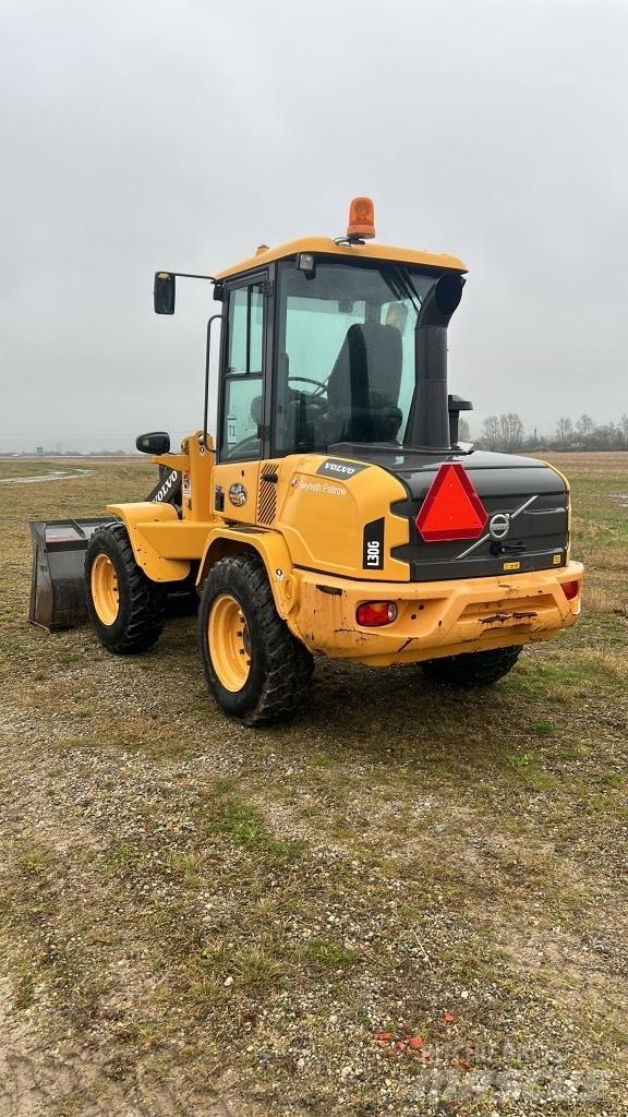 Volvo L 30 G Kolesni nakladalci