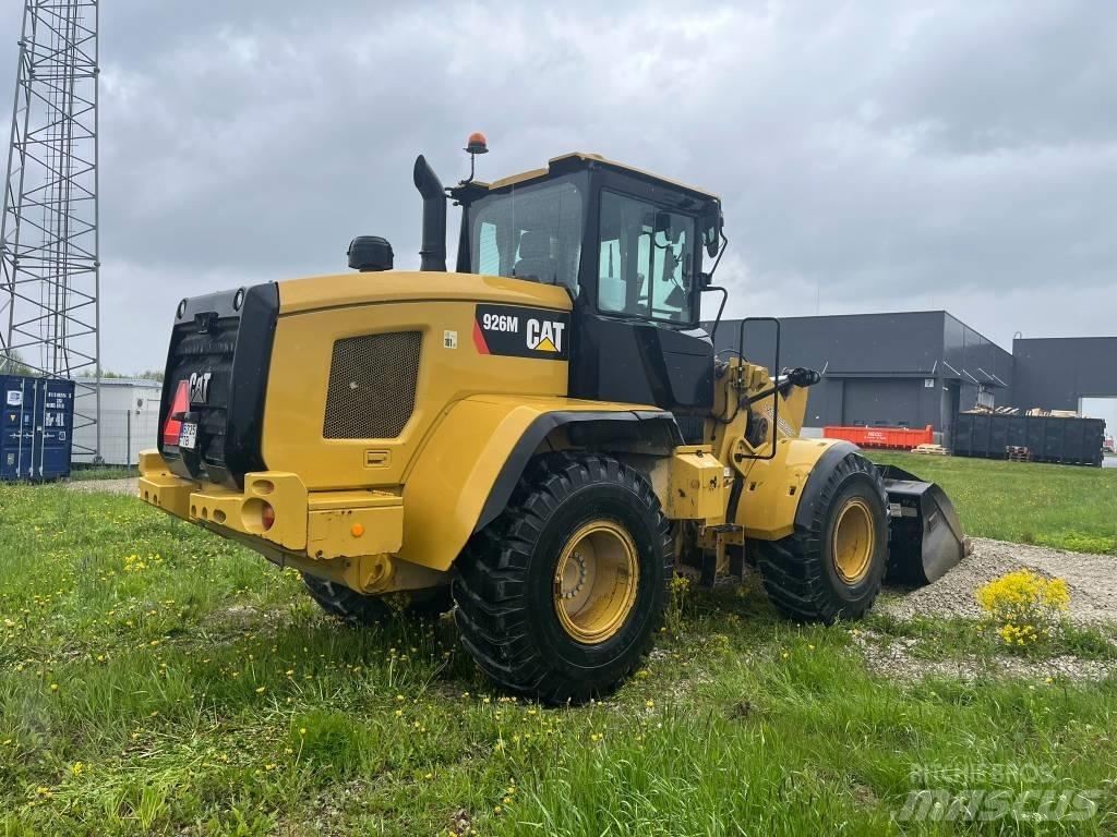 CAT 926M Kolesni nakladalci