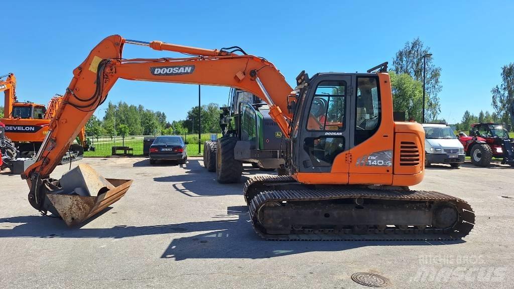 Doosan DX 140 LCR Bagri goseničarji
